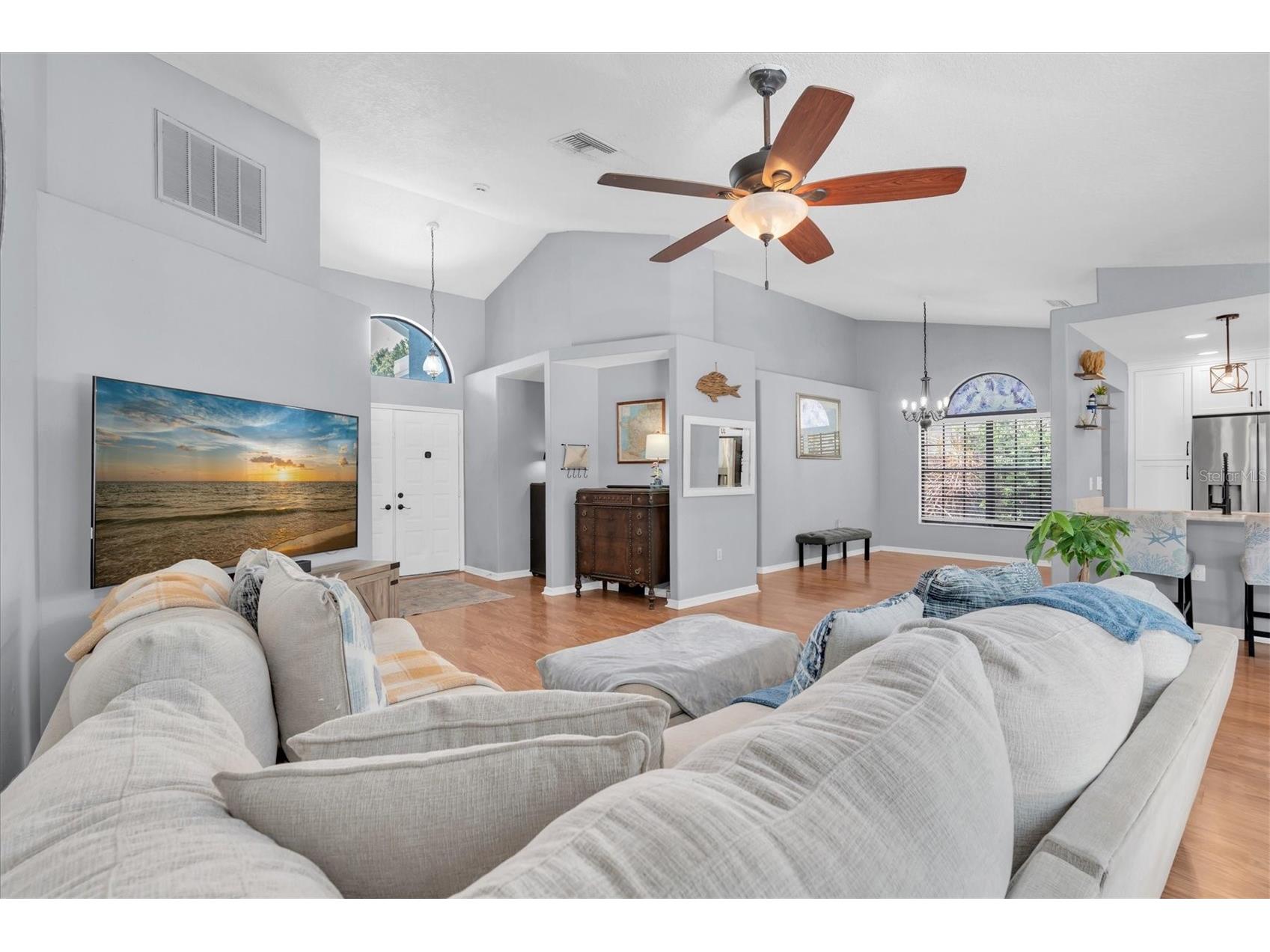 1938 Wood Thrush Street Tarpon Springs FL 34689 W7885189 image7