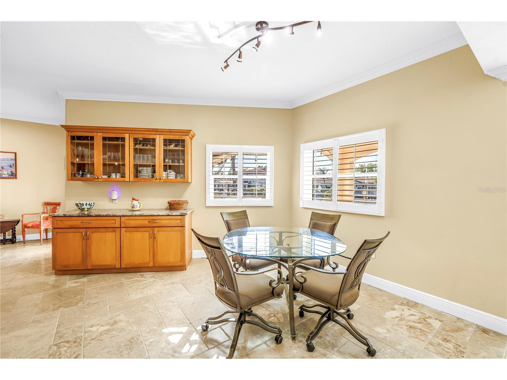 1939 Hawaii Avenue NE Saint Petersburg FL 33703 TB8488287 image8