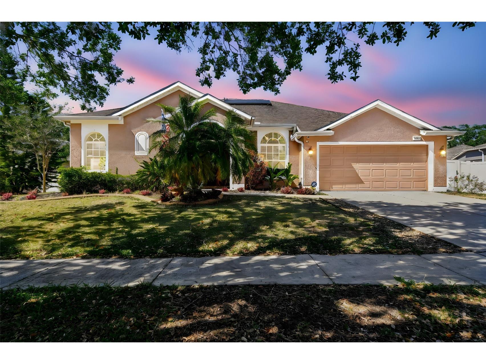 1939 Heartland Circle Valrico FL 33594 TB8378393 image1