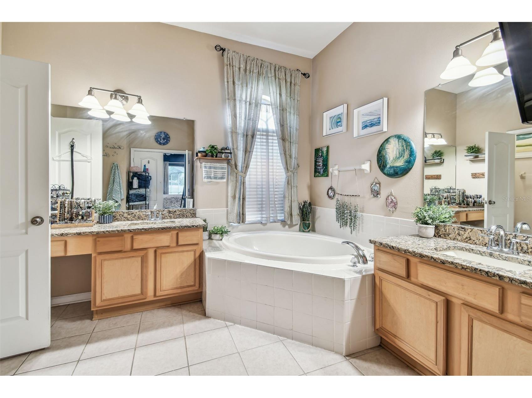 1939 Heartland Circle Valrico FL 33594 TB8378393 image11