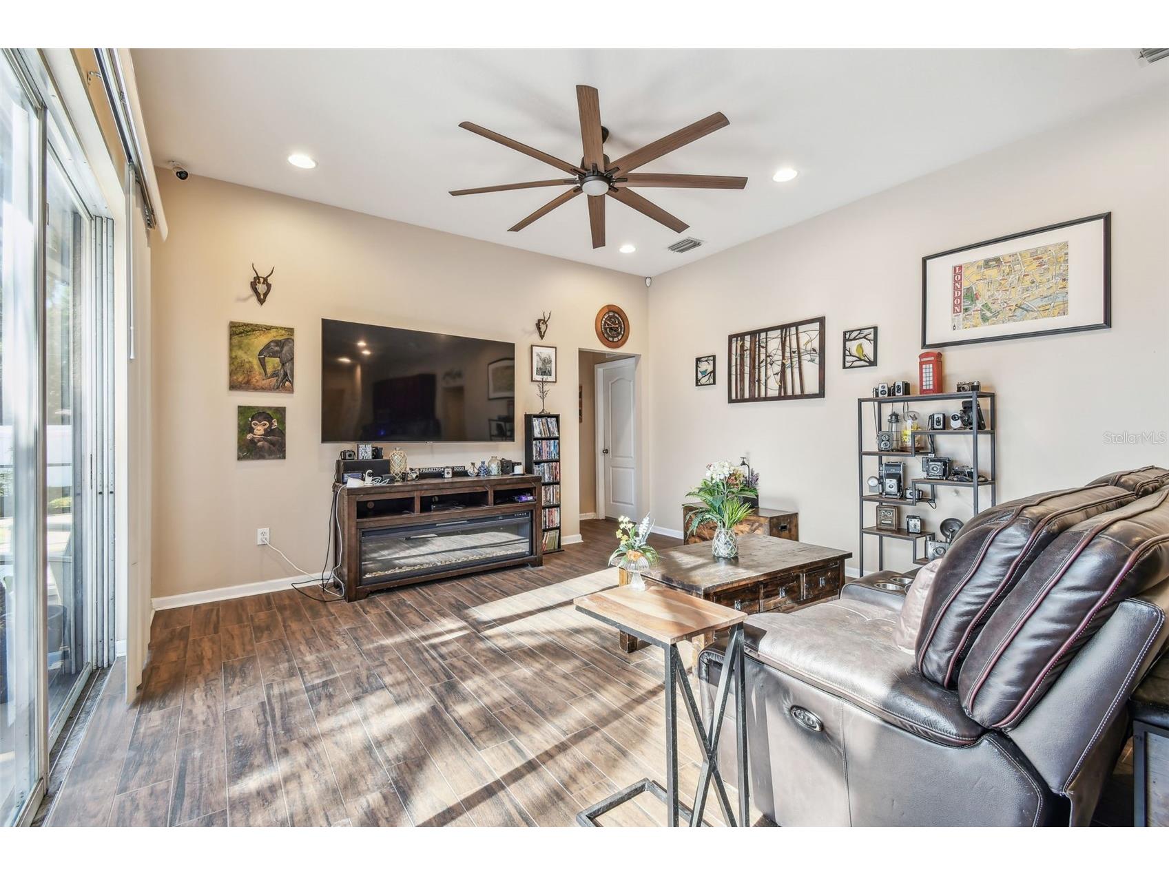 1939 Heartland Circle Valrico FL 33594 TB8378393 image25