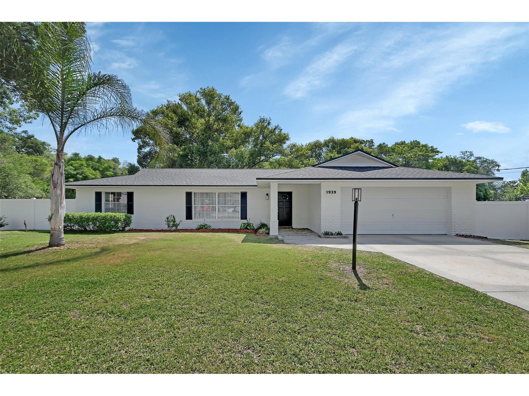 1939 Wallace Court Deland FL 32720 V4948928 image1