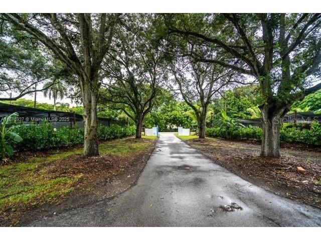 19390 SW 232nd Street Miami FL 33170 TB8449427 image6