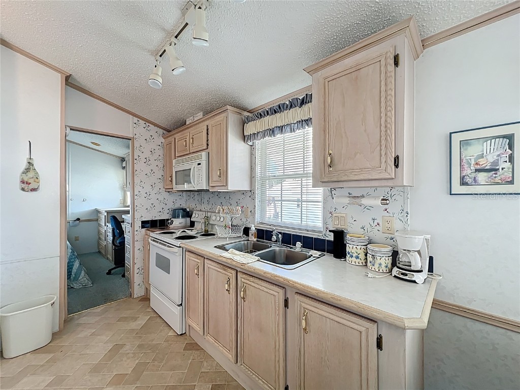 194 Big Pine Avenue S Frostproof FL 33843 TB8363710 image12