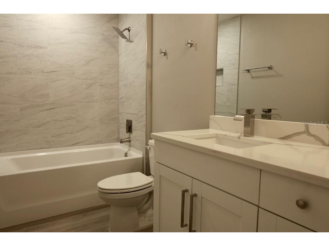 194 Malauka Run Ocklawaha FL 32179 O6352025 image10