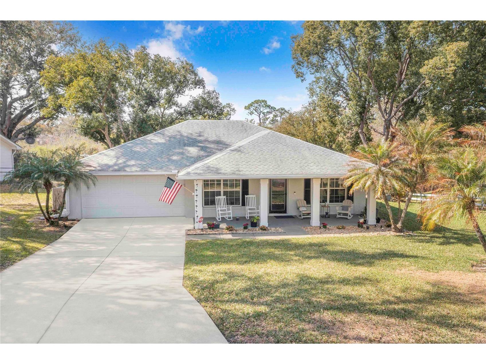 194 S Lake Mariam Dr  