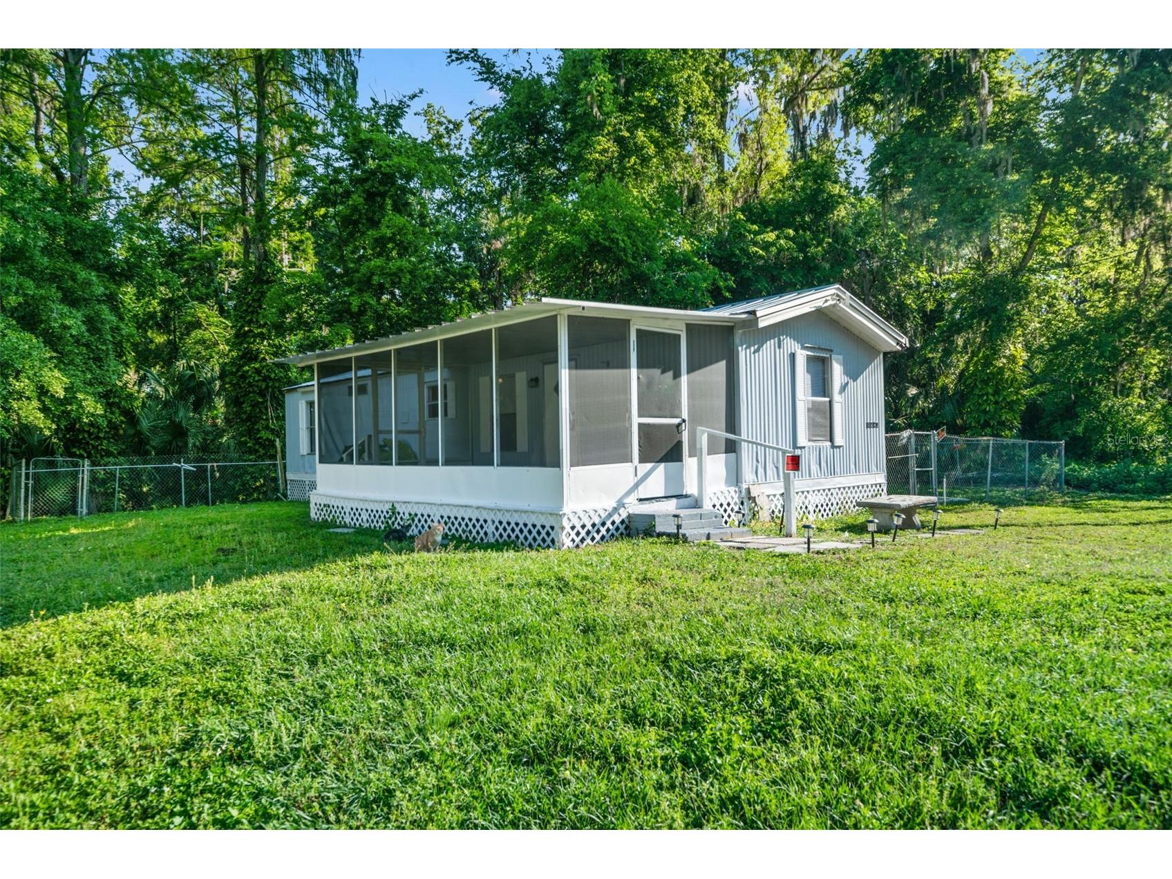 1940 Cr 428 Lake Panasoffkee FL 33538 TB8471975 image1