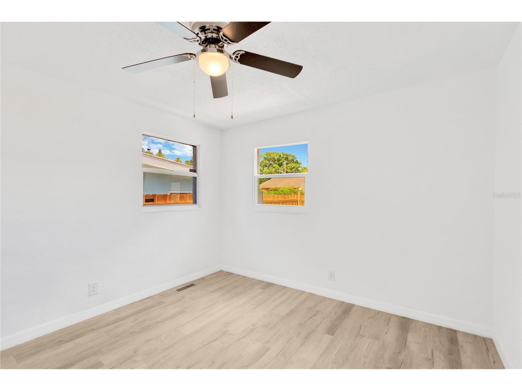 1940 N Betty Lane Clearwater FL 33755 TB8511403 image11