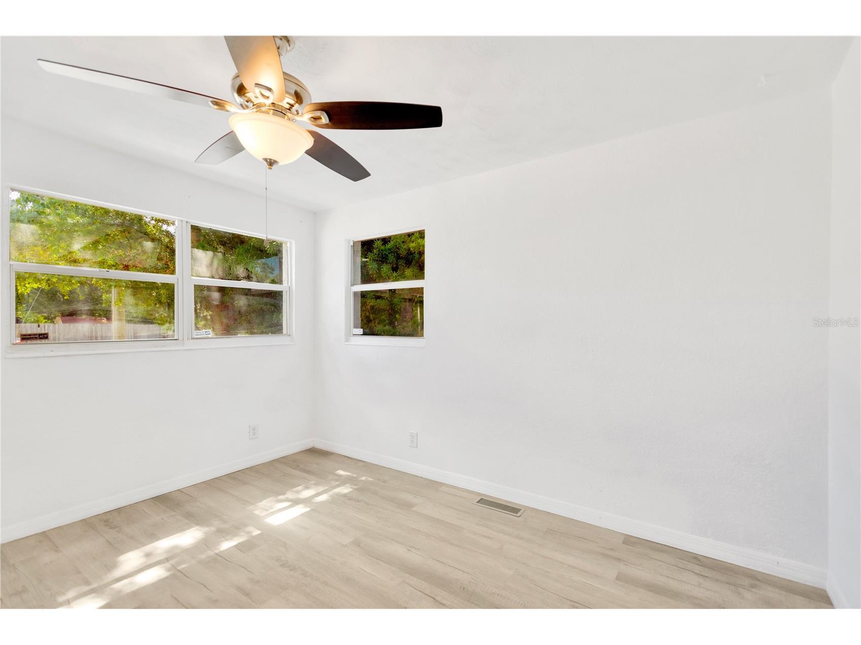1940 N Betty Lane Clearwater FL 33755 TB8511403 image13