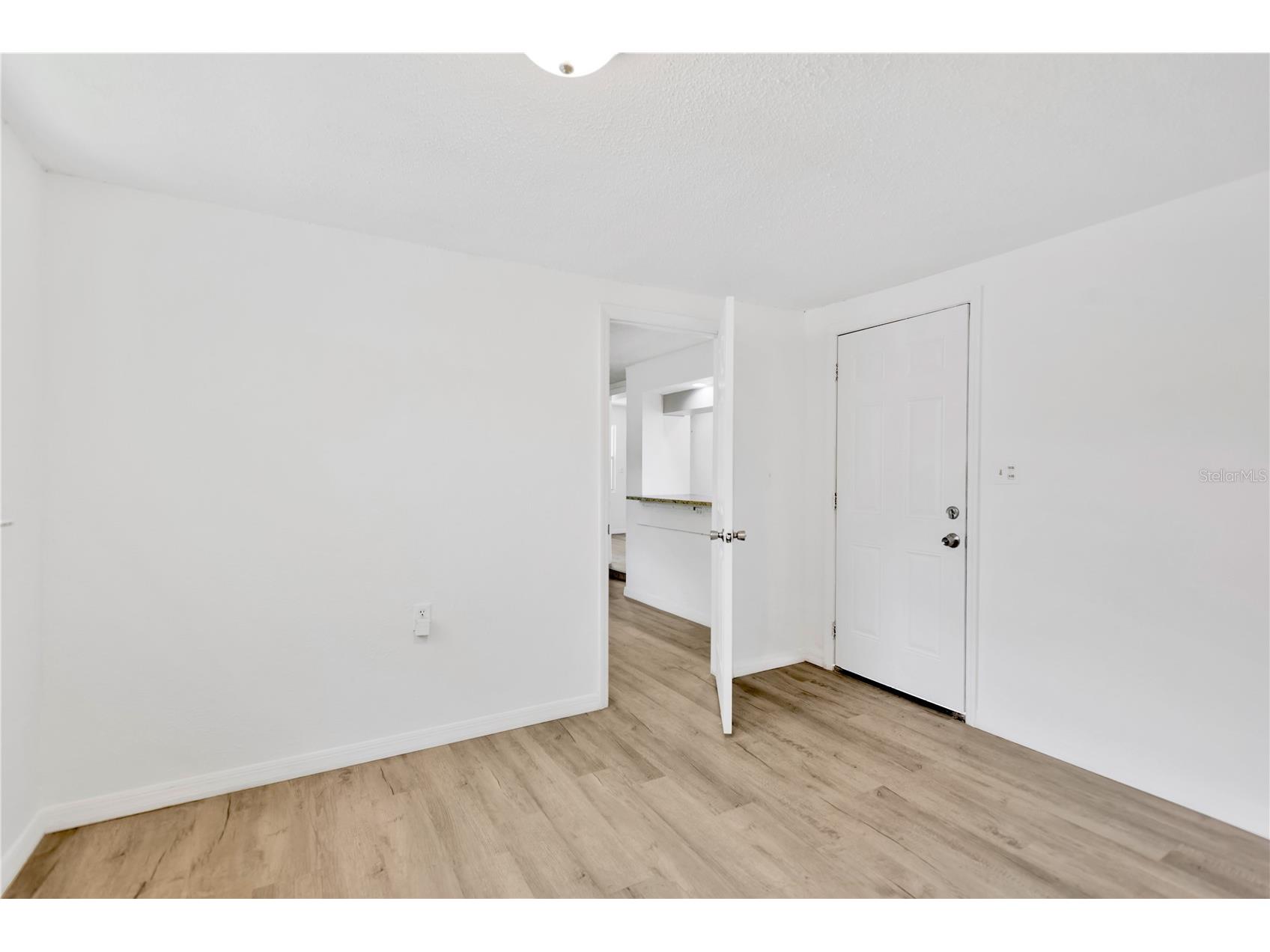 1940 N Betty Lane Clearwater FL 33755 TB8511403 image18