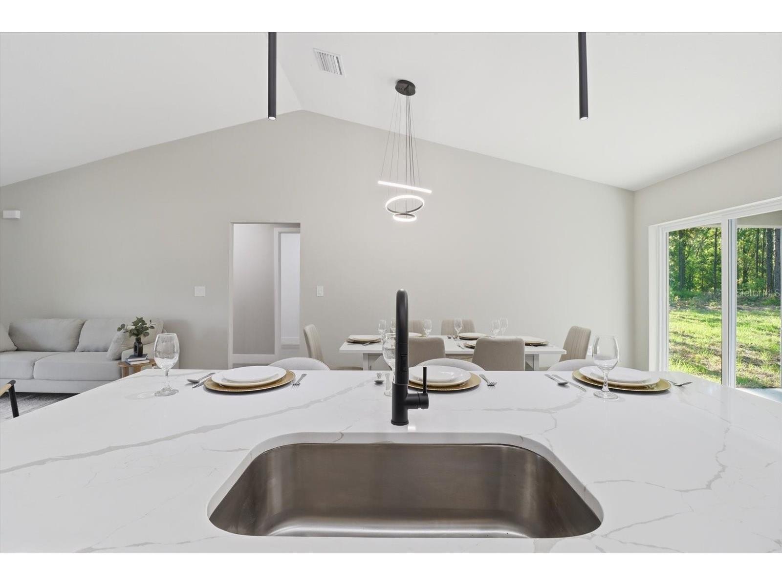 1940 W Quaker Lane Citrus Springs FL 34434 OM723123 image13