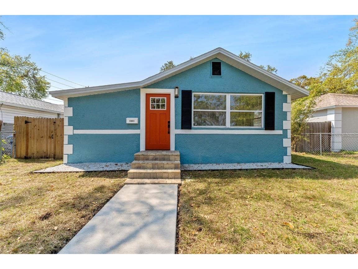 1941 48th Street S Saint Petersburg FL 33711 TB8360282 image1