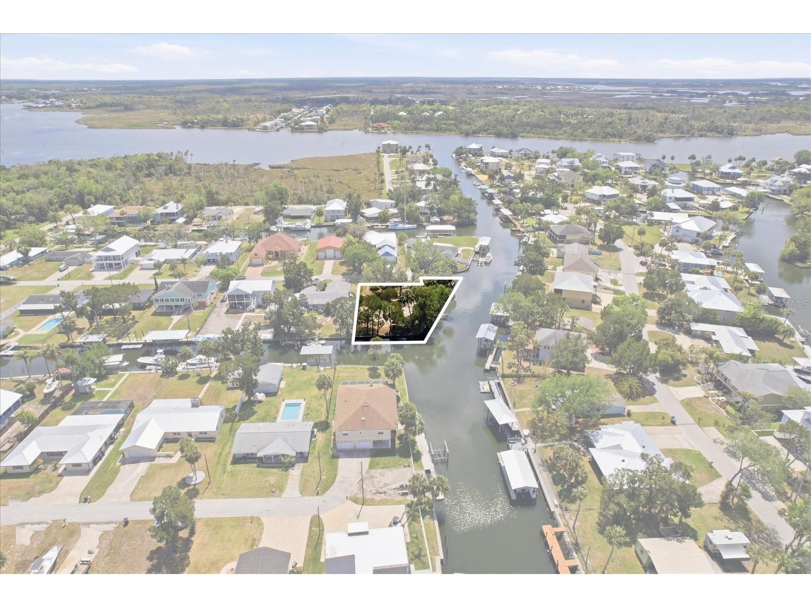 1941 NW 16th Street Crystal River FL 34428 TB8494168 image1