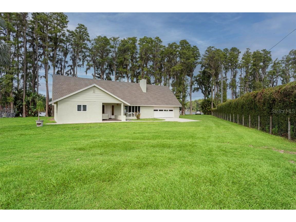 19410 N Us 41 Highway Lutz FL 33548 - LAKE HOBBS TB8403637 image1