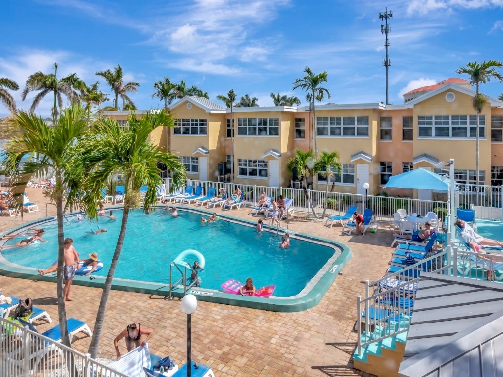 19417 Gulf Boulevard #B205 Indian Shores FL 33785 TB8345994 image30