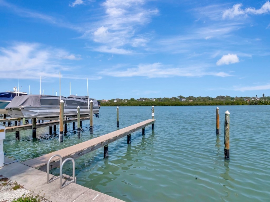 19417 Gulf Boulevard #B205 Indian Shores FL 33785 TB8345994 image32