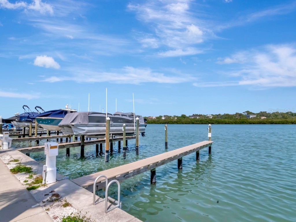 19417 Gulf Boulevard #B205 Indian Shores FL 33785 TB8345994 image33