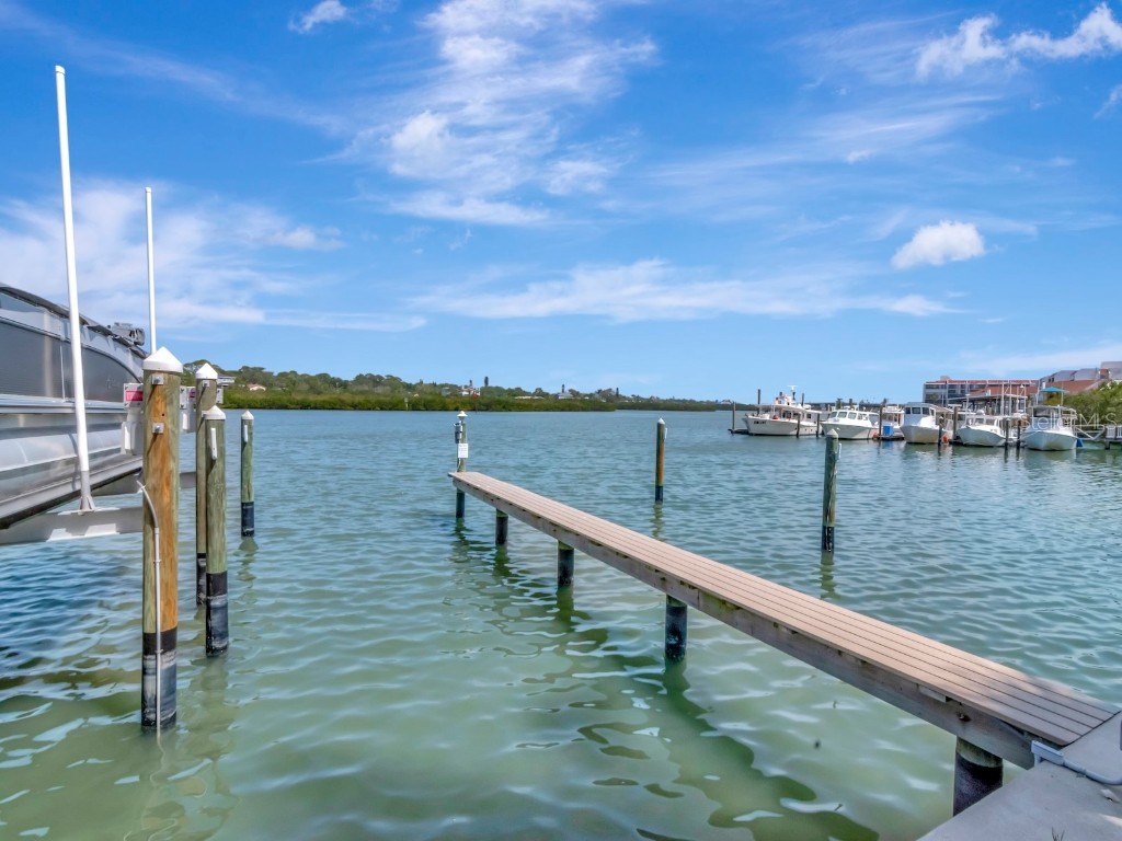 19417 Gulf Boulevard #B205 Indian Shores FL 33785 TB8345994 image36