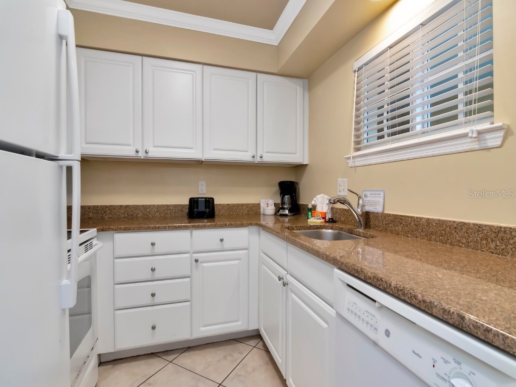 19417 Gulf Boulevard #B205 Indian Shores FL 33785 TB8345994 image5