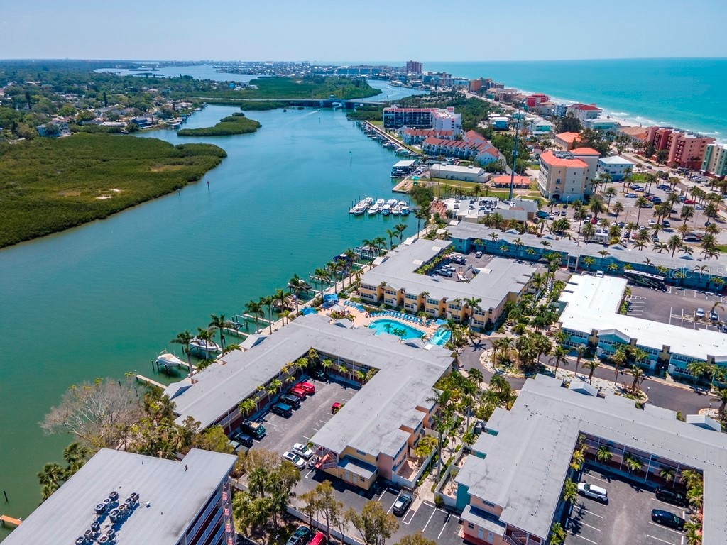 19417 Gulf Boulevard #B205 Indian Shores FL 33785 TB8345994 image56