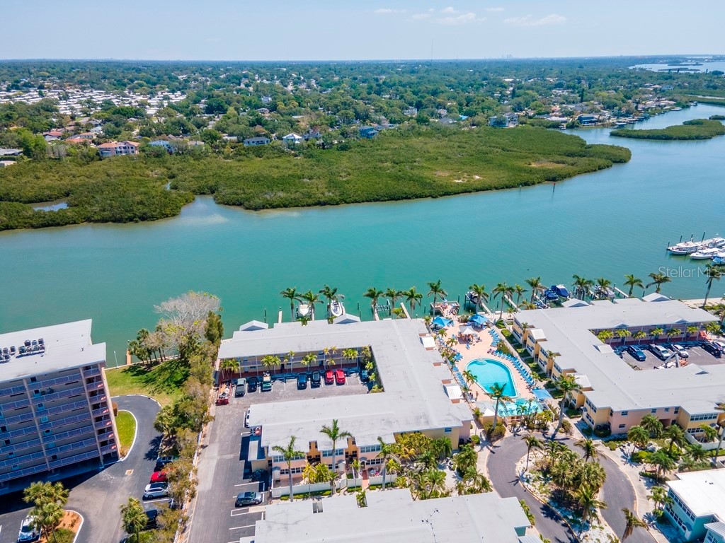 19417 Gulf Boulevard #B205 Indian Shores FL 33785 TB8345994 image57