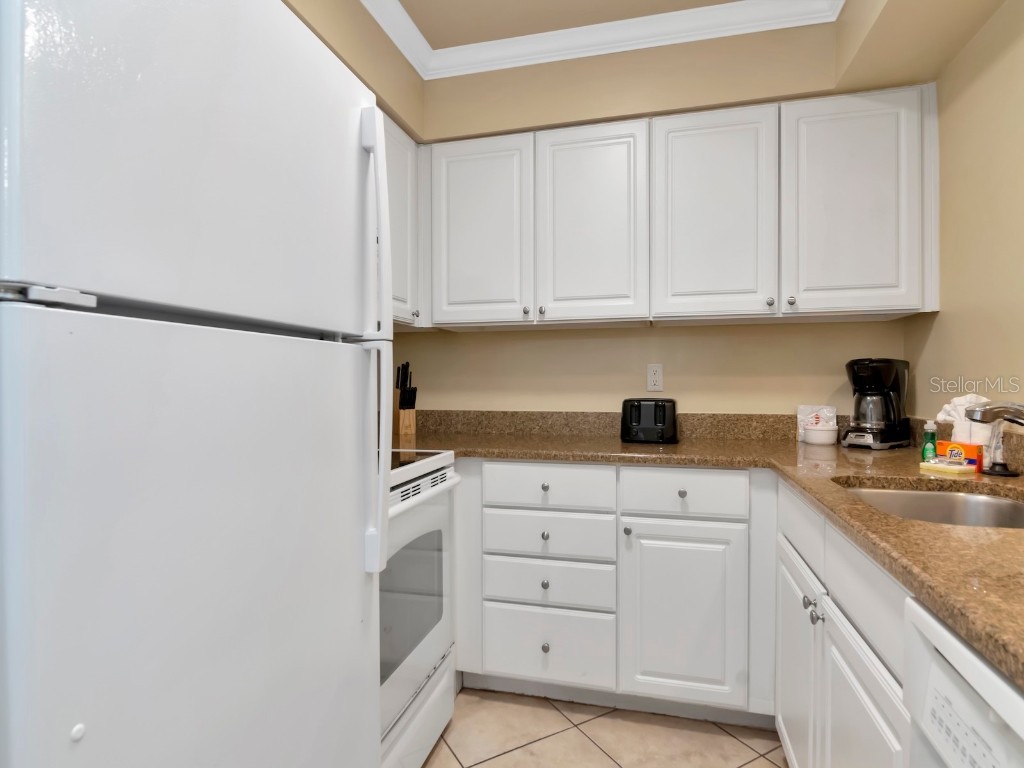 19417 Gulf Boulevard #B205 Indian Shores FL 33785 TB8345994 image7