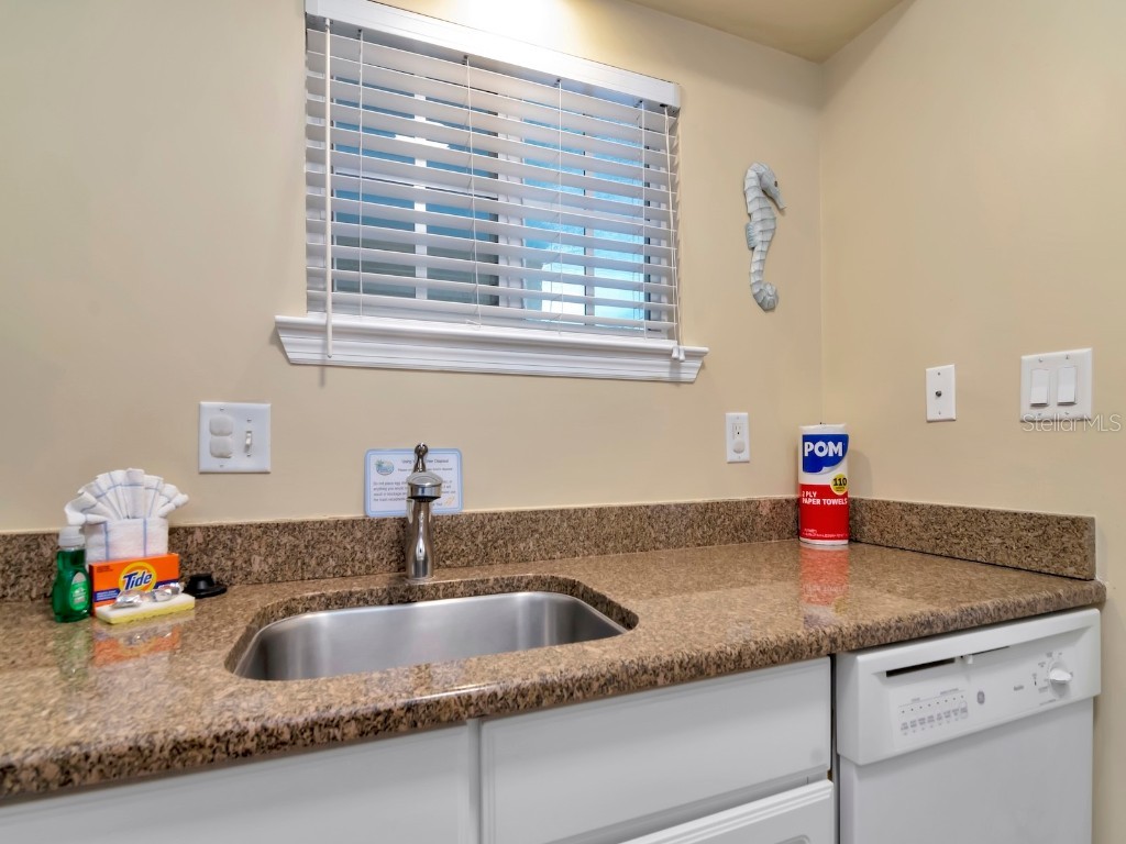 19417 Gulf Boulevard #B205 Indian Shores FL 33785 TB8345994 image9