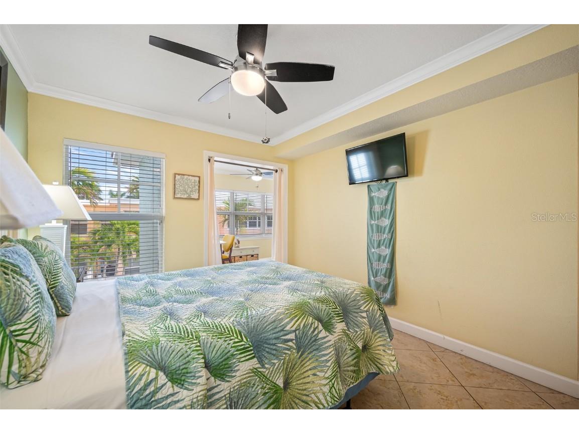 19417 Gulf Boulevard #C-211 Indian Shores FL 33785 - INTRACOASTAL TB8334521 image19