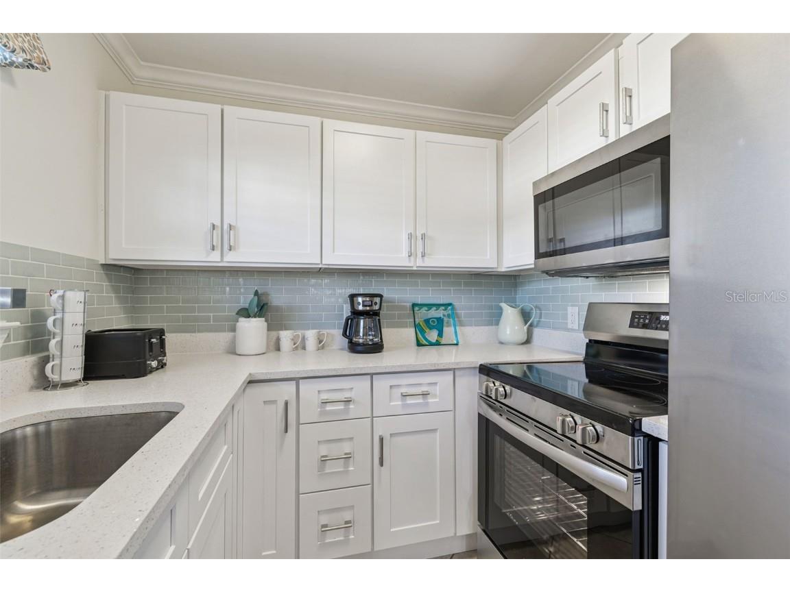 19417 Gulf Boulevard #F107 Indian Shores FL 33785 TB8456840 image8