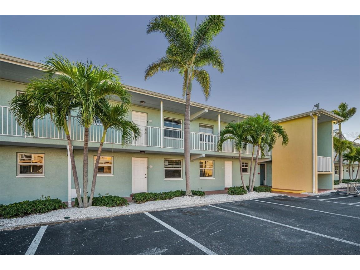 19417 Gulf Boulevard #F207 Indian Rocks Beach FL 33785 - COMPLEX ON INTRACOASTAL TB8445089 image4