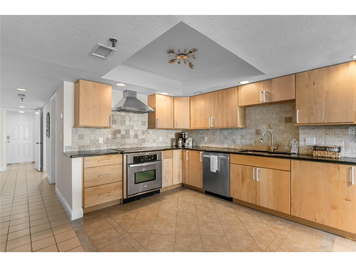 19418 Gulf Boulevard #207 Indian Shores FL 33785 TB8408410 image5