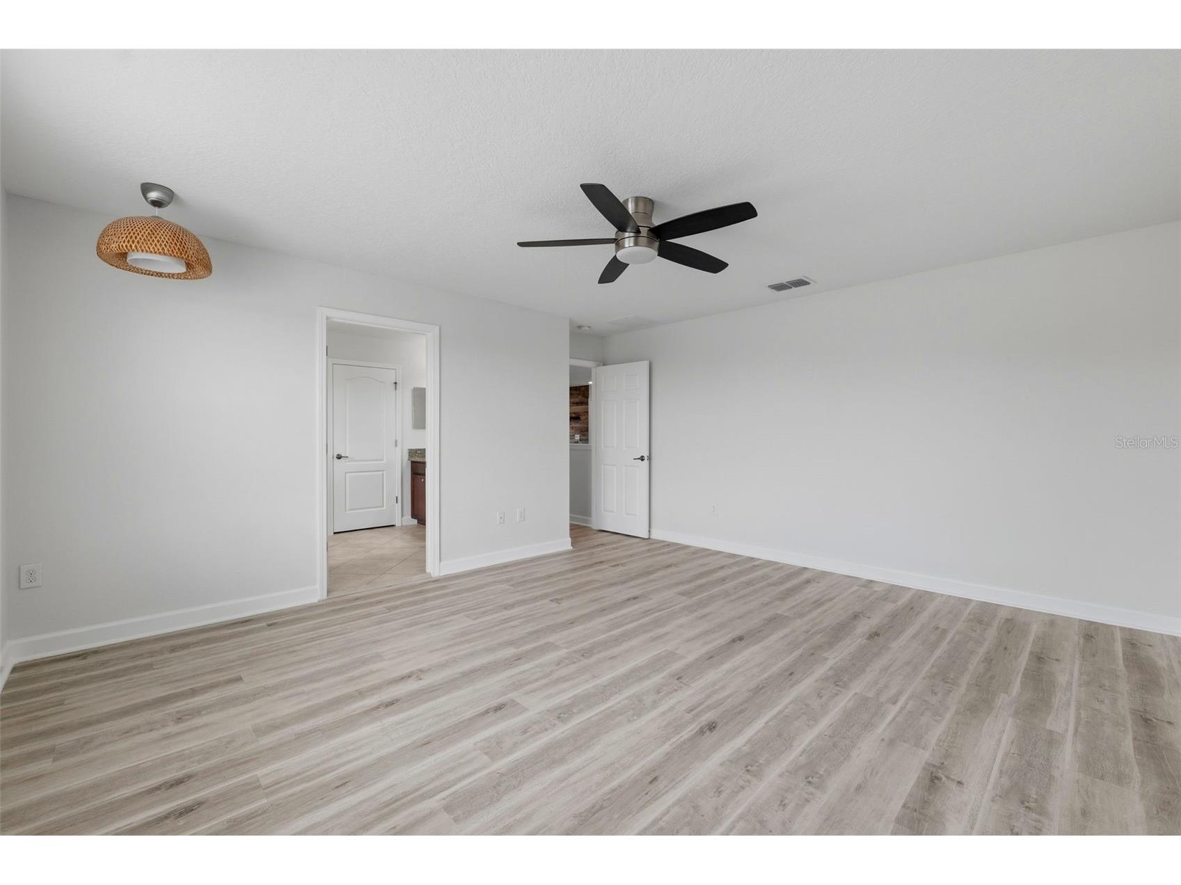 19419 Paddock View Drive Tampa FL 33647 TB8503200 image27