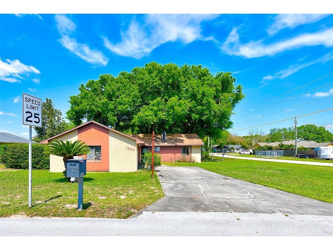1942 High Glen Court S Lakeland FL 33813 T3509370 image1
