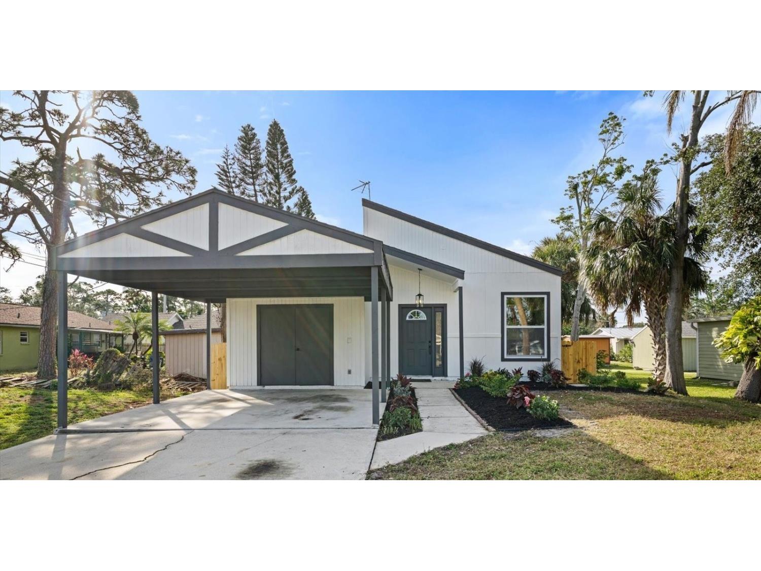 1942 Joyce Street Sarasota FL 34231 A4633339 image1