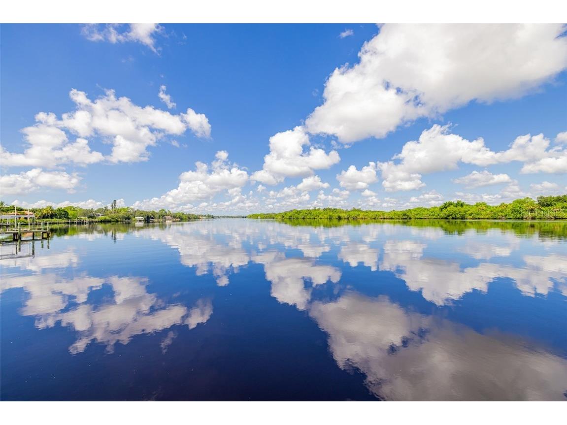 1943 Bahama Avenue Fort Myers FL 33905 A4618043 image53