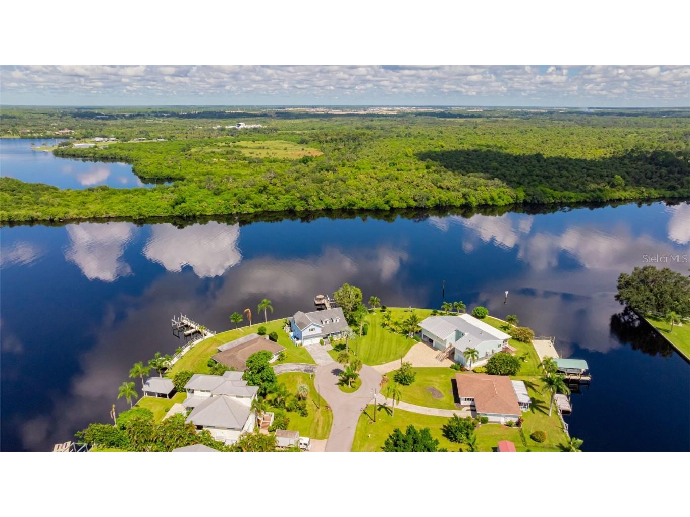 1943 Bahama Avenue Fort Myers FL 33905 A4618043 image78