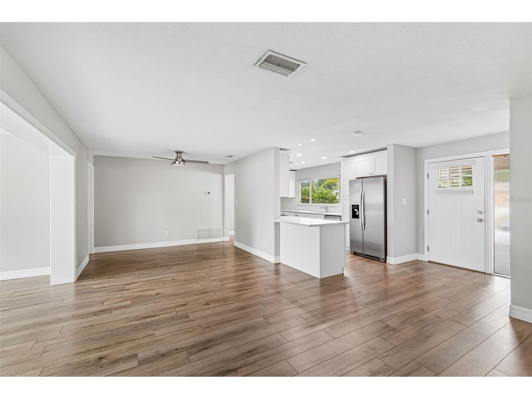 1943 Barbara Avenue Clearwater FL 33755 TB8514557 image10