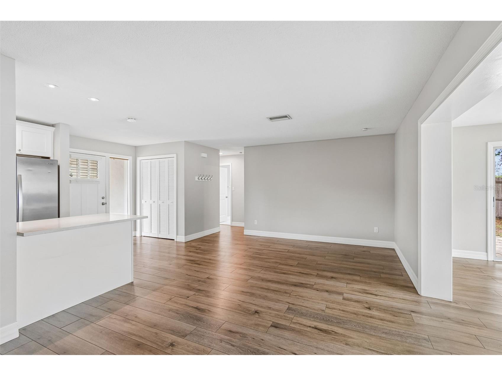 1943 Barbara Avenue Clearwater FL 33755 TB8514557 image11
