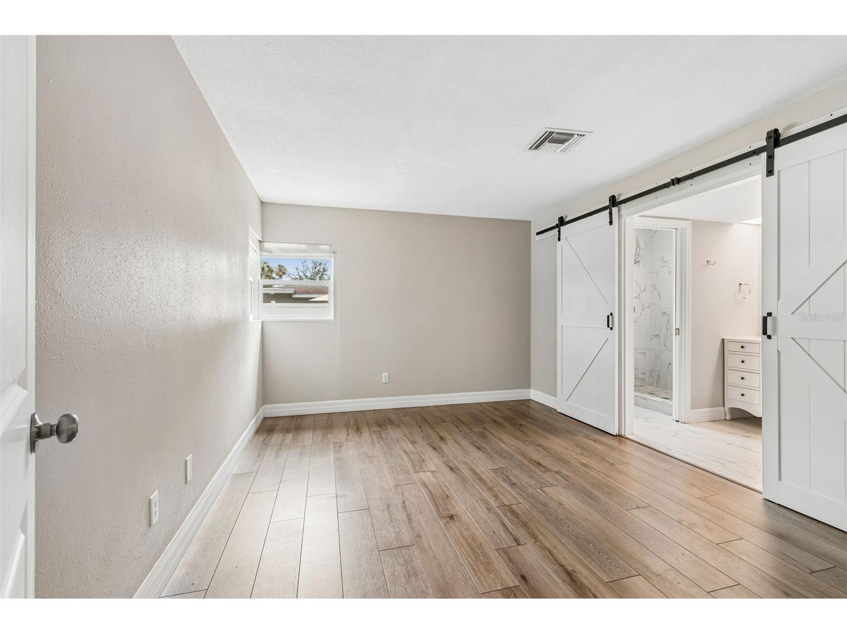 1943 Barbara Avenue Clearwater FL 33755 TB8514557 image14