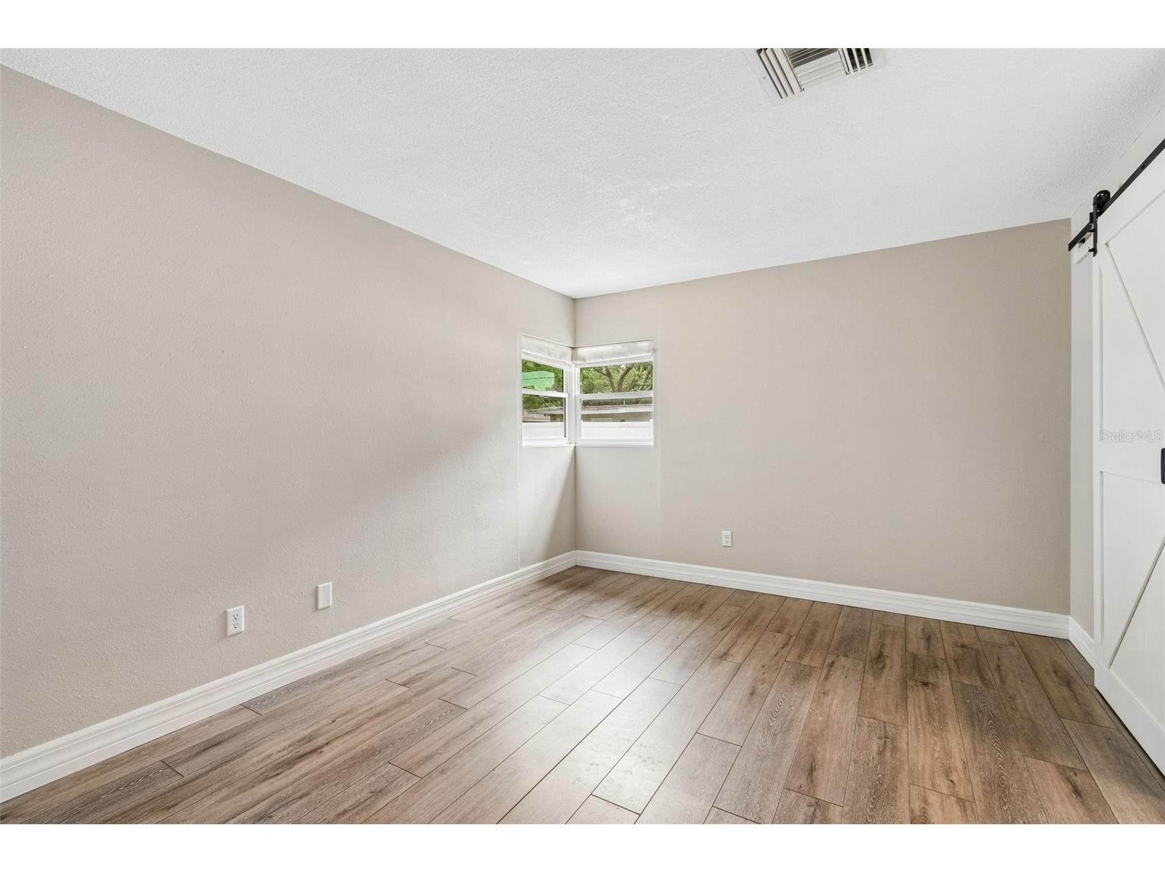 1943 Barbara Avenue Clearwater FL 33755 TB8514557 image15