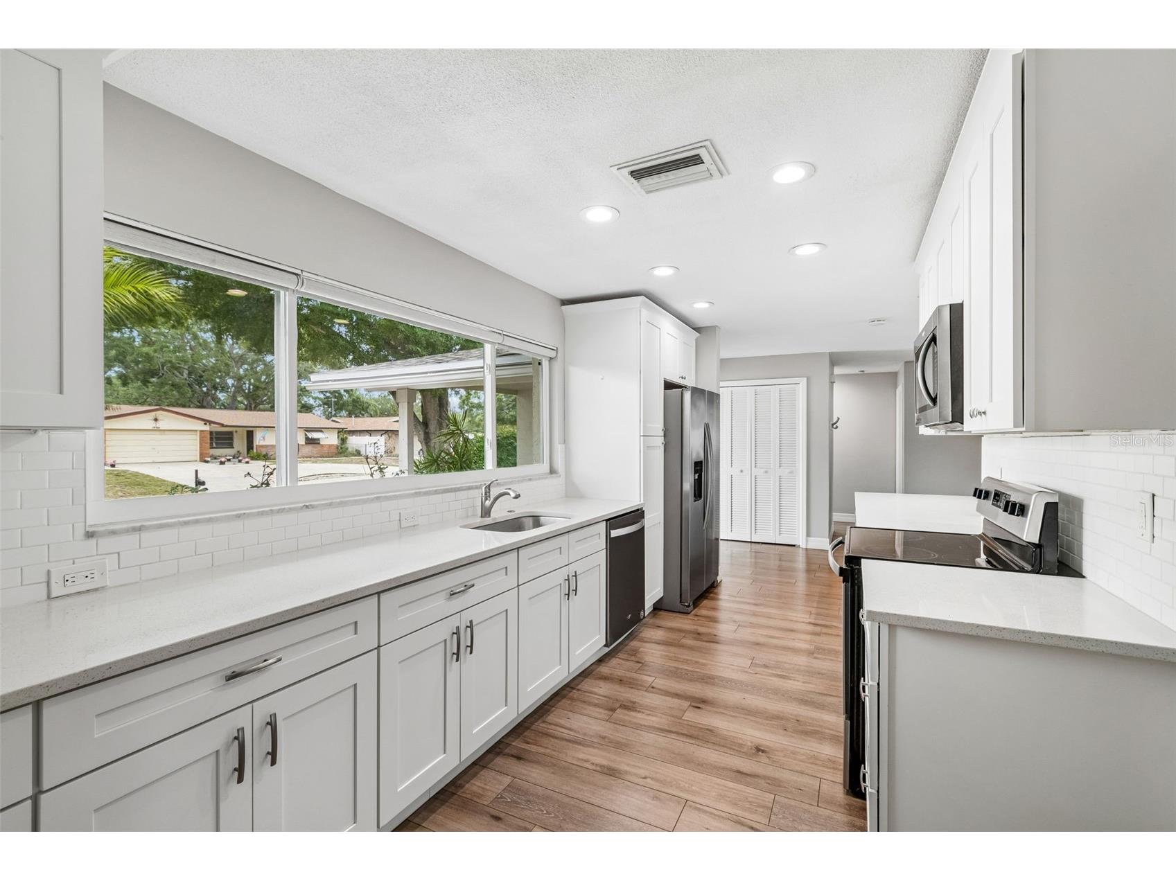 1943 Barbara Avenue Clearwater FL 33755 TB8514557 image5