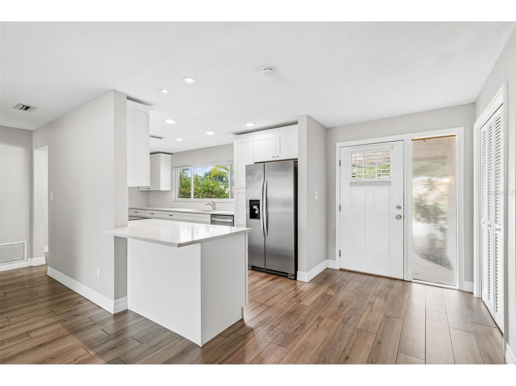 1943 Barbara Avenue Clearwater FL 33755 TB8514557 image8