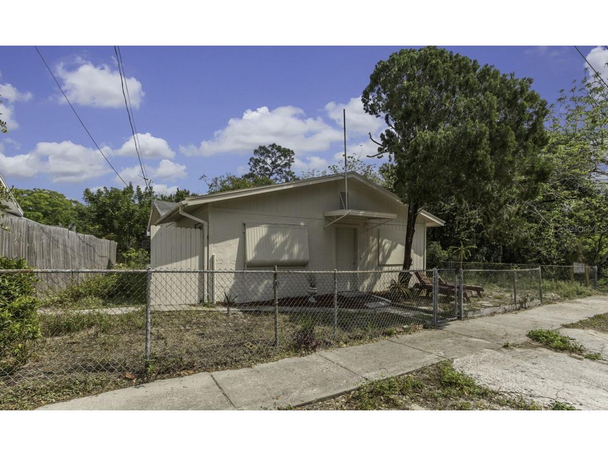 1943 Park Avenue Tarpon Springs FL 34689 A4563679 image1