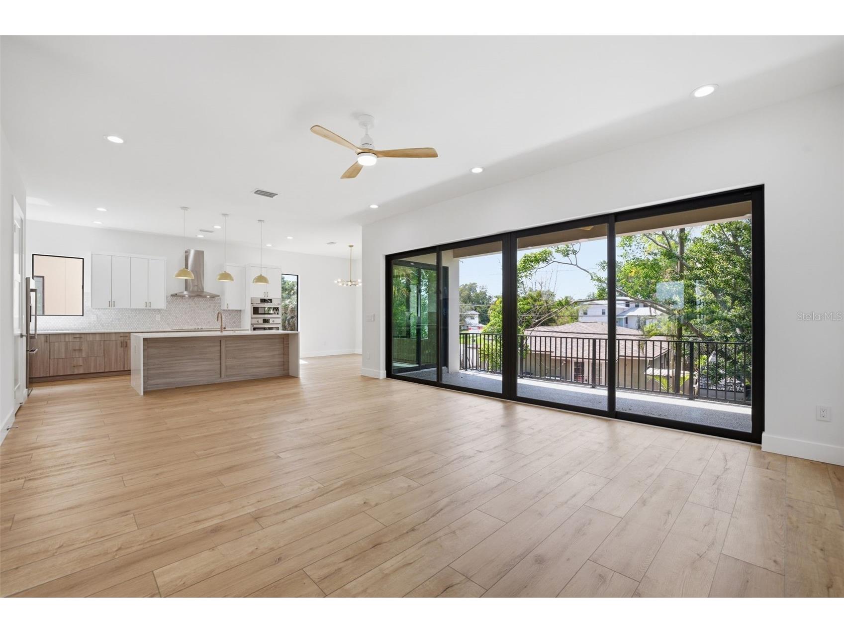 1943 Shore Acres Boulevard NE Saint Petersburg FL 33703 TB8497542 image11