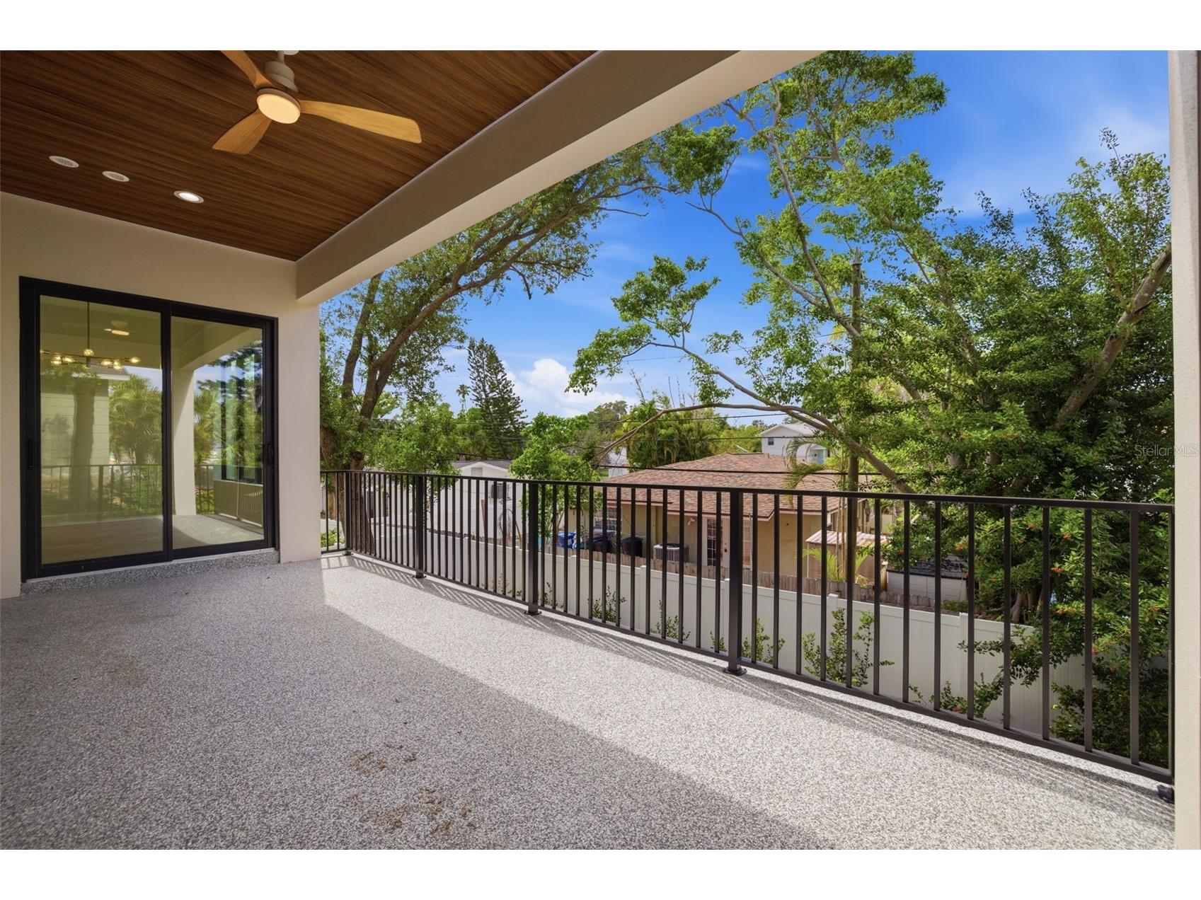 1943 Shore Acres Boulevard NE Saint Petersburg FL 33703 TB8497542 image23