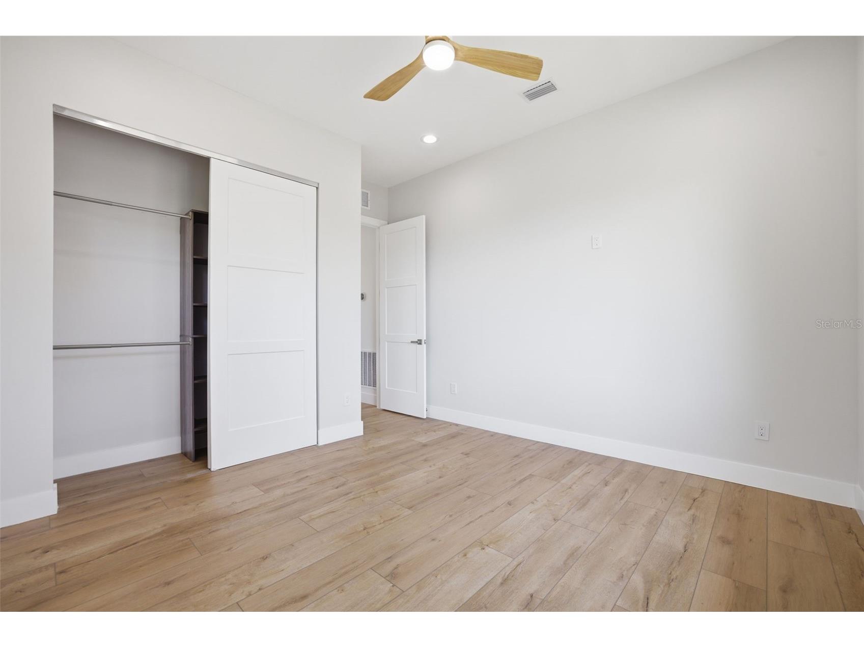 1943 Shore Acres Boulevard NE Saint Petersburg FL 33703 TB8497542 image41