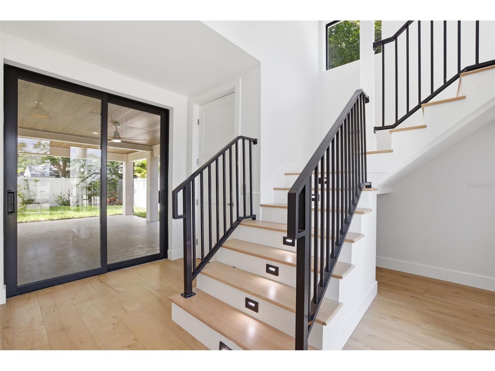 1943 Shore Acres Boulevard NE Saint Petersburg FL 33703 TB8497542 image44