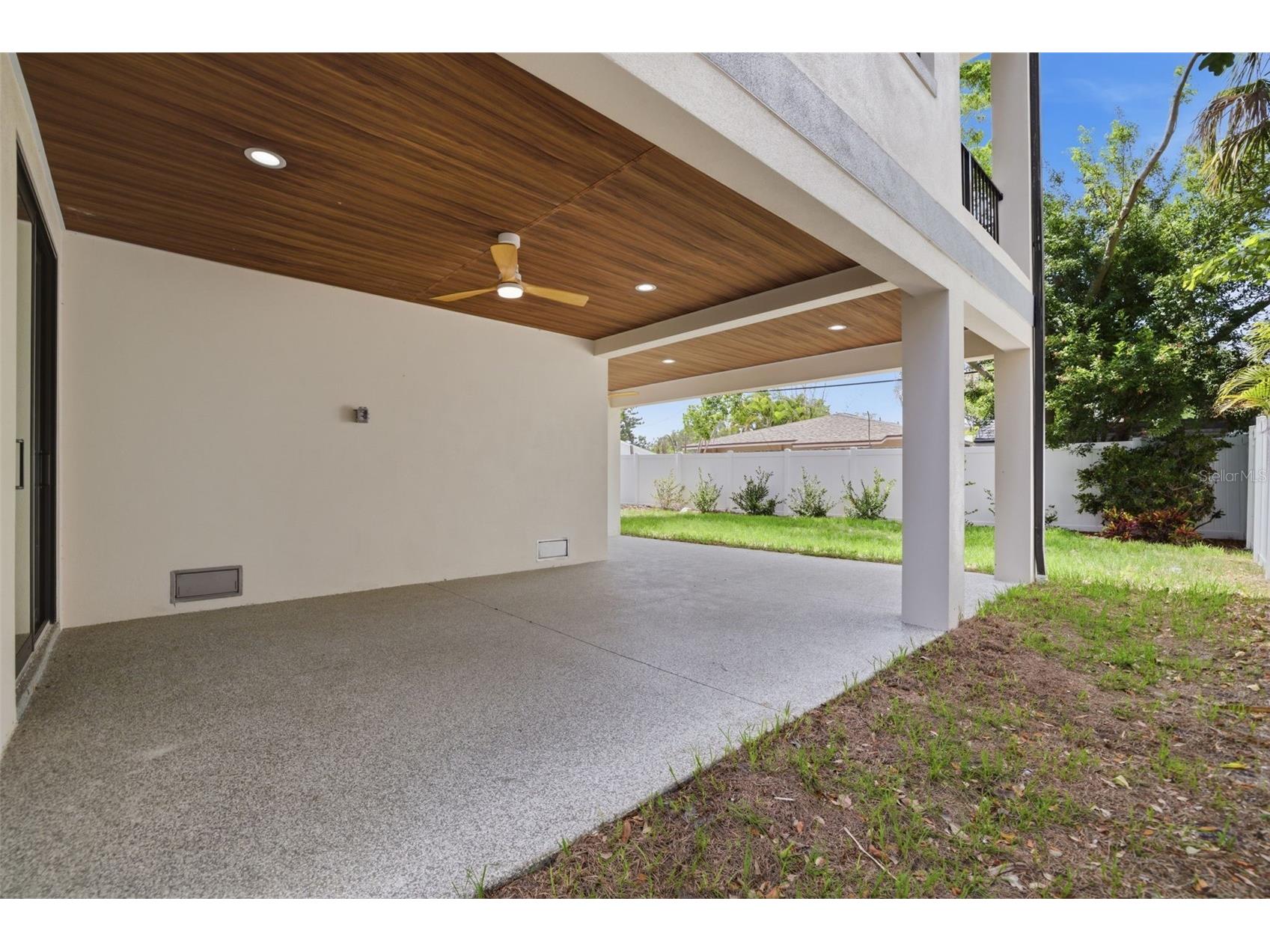 1943 Shore Acres Boulevard NE Saint Petersburg FL 33703 TB8497542 image46