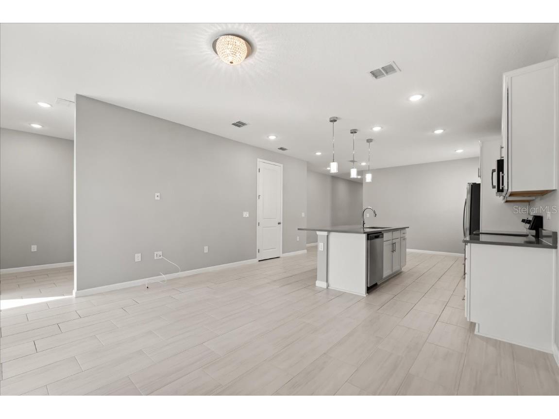 1944 Chickasaw Boulevard Davenport FL 33837 O6361234 image2