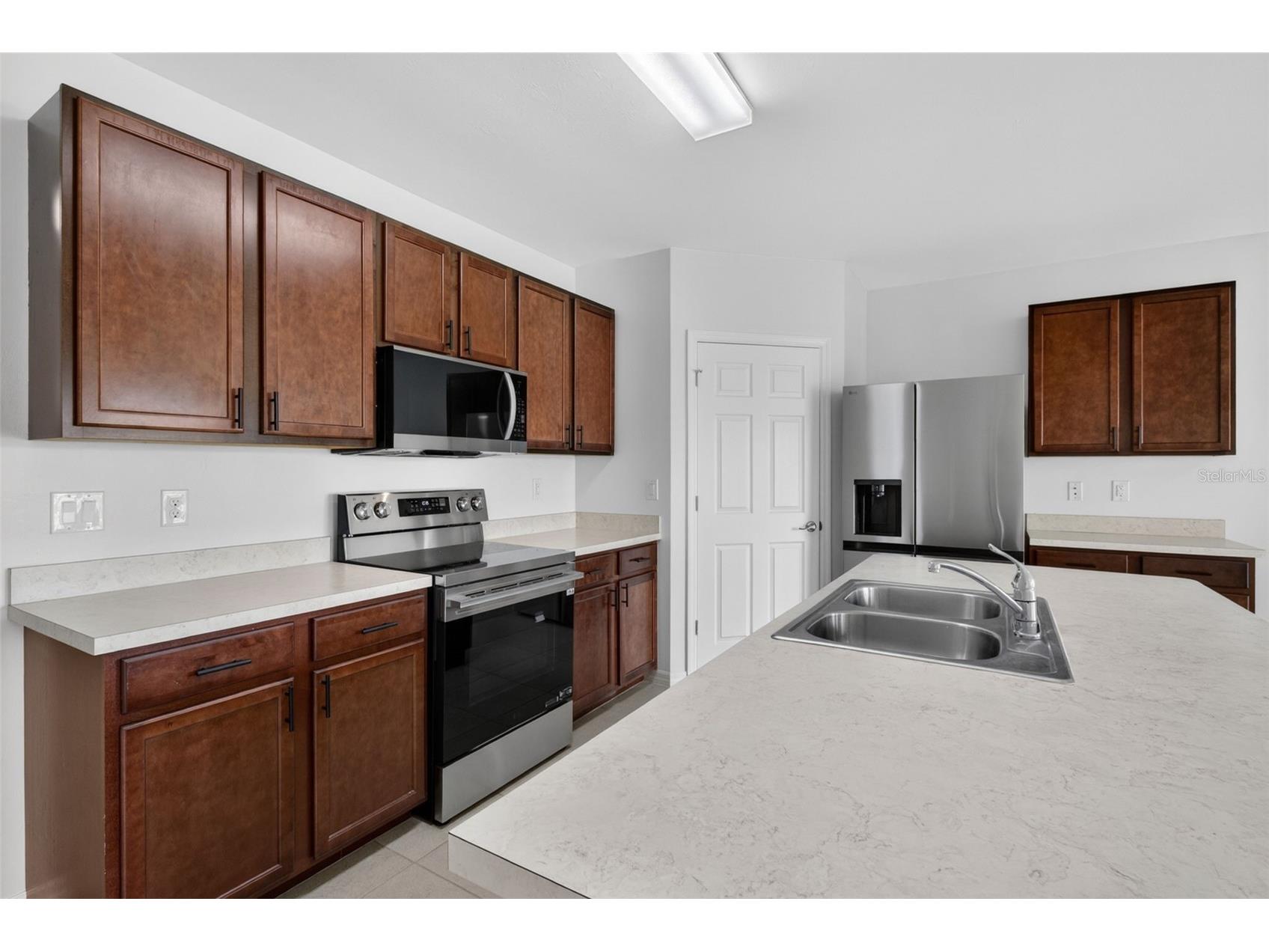 19441 Mossy Ledge Terrace Lehigh Acres FL 33936 C7525917 image37